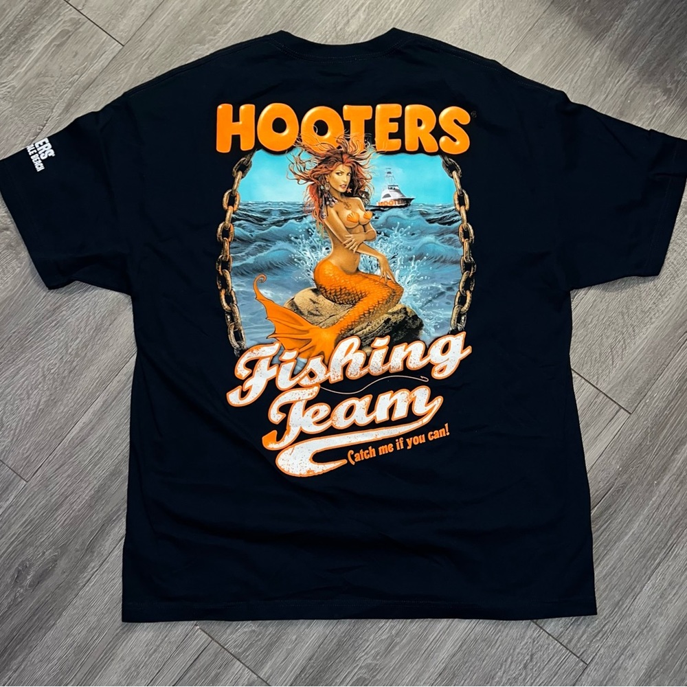 Vintage XXL Black AAA Style Hooters T shirt